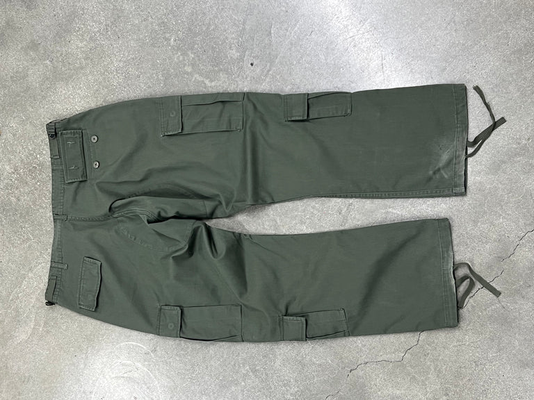 SURPLUS CARGOS (SIZE 38X32)