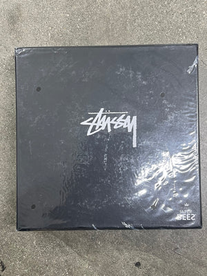 STUSSY POOL TABLE SET